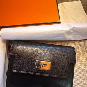 2025 Hermes Kelly Pocket Slim in Noir Chèvre Chamkila on Palladium Hardware